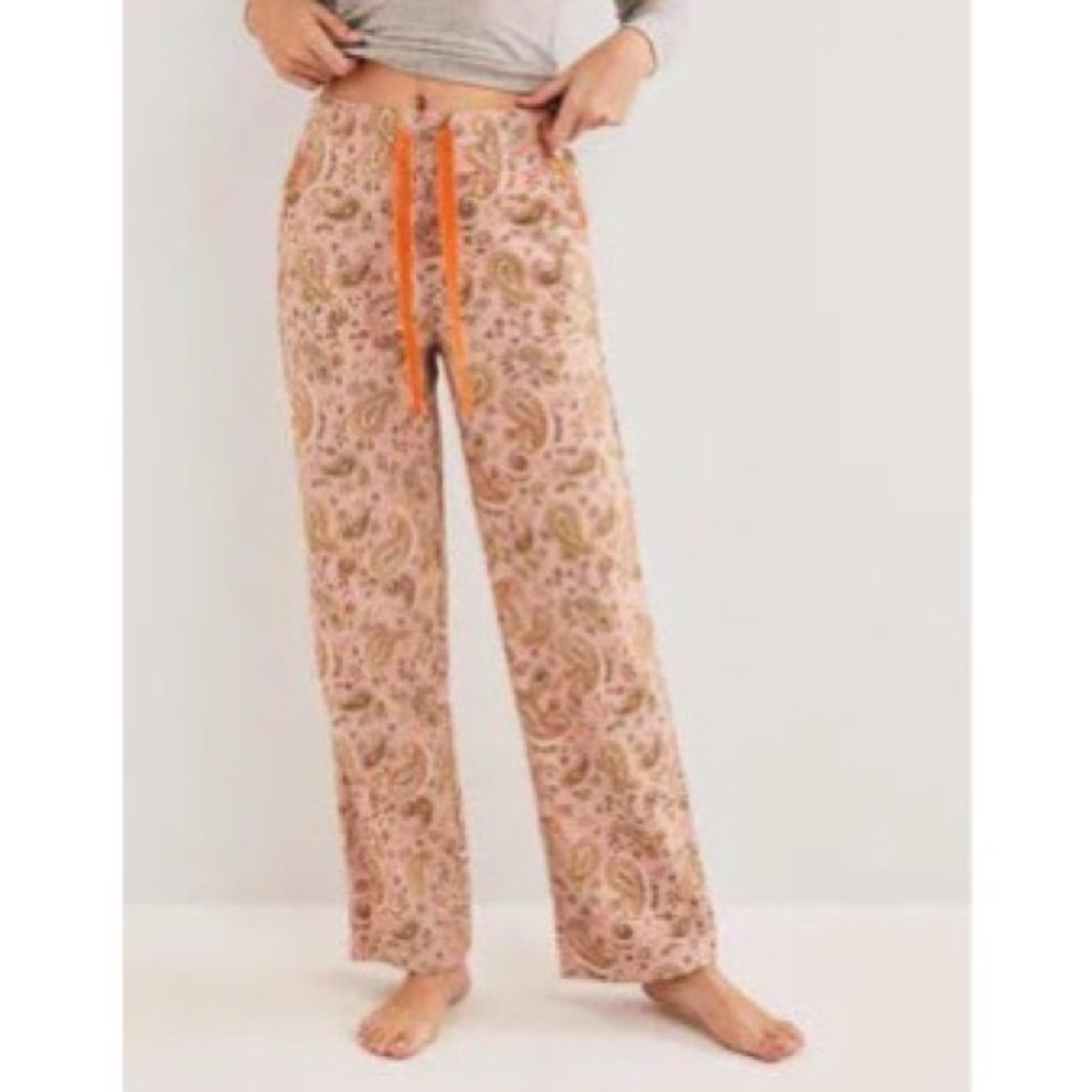 Boden Paisley Print Pyjama Bottoms in Milkshake Size 10